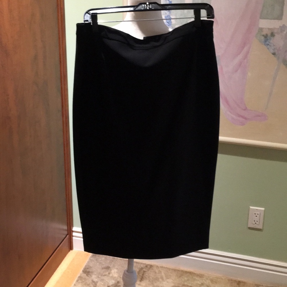 Wool elastin pencil skirt